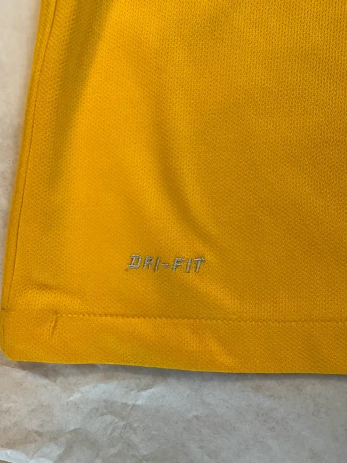 Maillot de foot Nike équipe de Brésil taille 13/15 ans authentique - photo numéro 8
