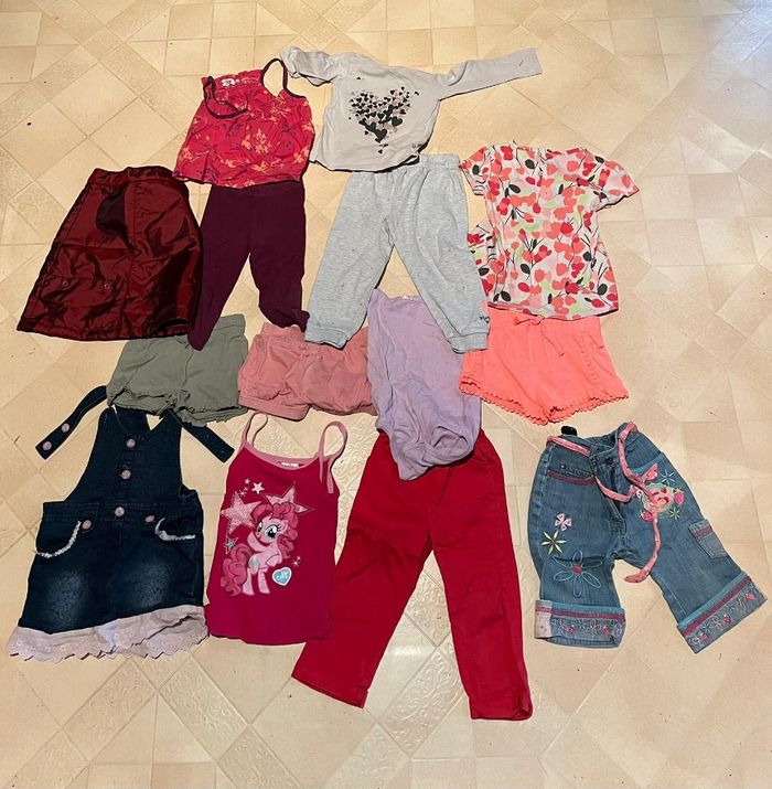 Lots vêtements fille 24 mois