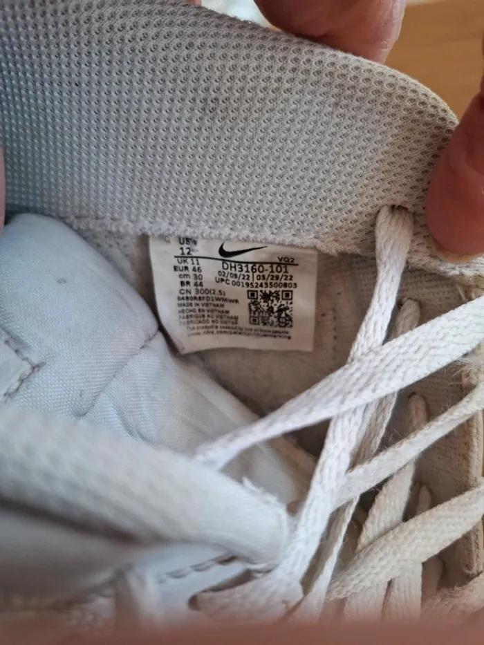 Baskets Nike blanches - photo numéro 5