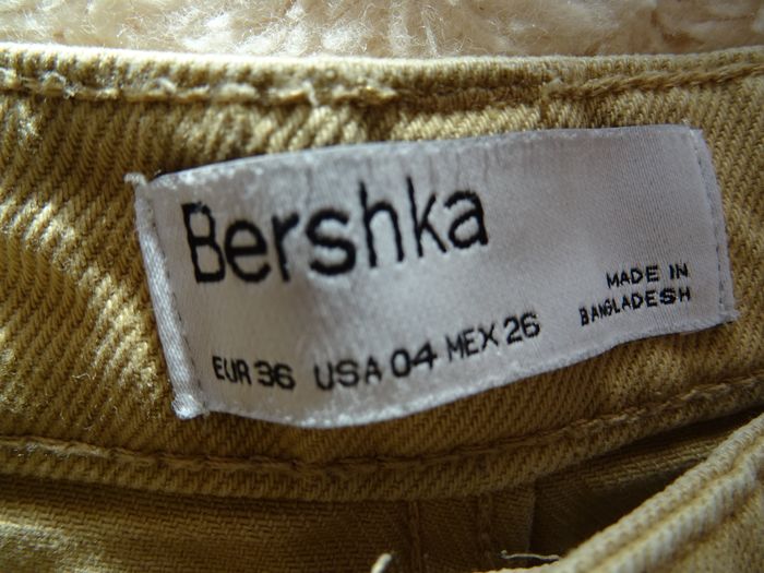 Jean beige wide leg Bershka taille 36 - photo numéro 2