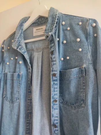 Longue veste jean femme perles style destroy vintage Redial M très bon état