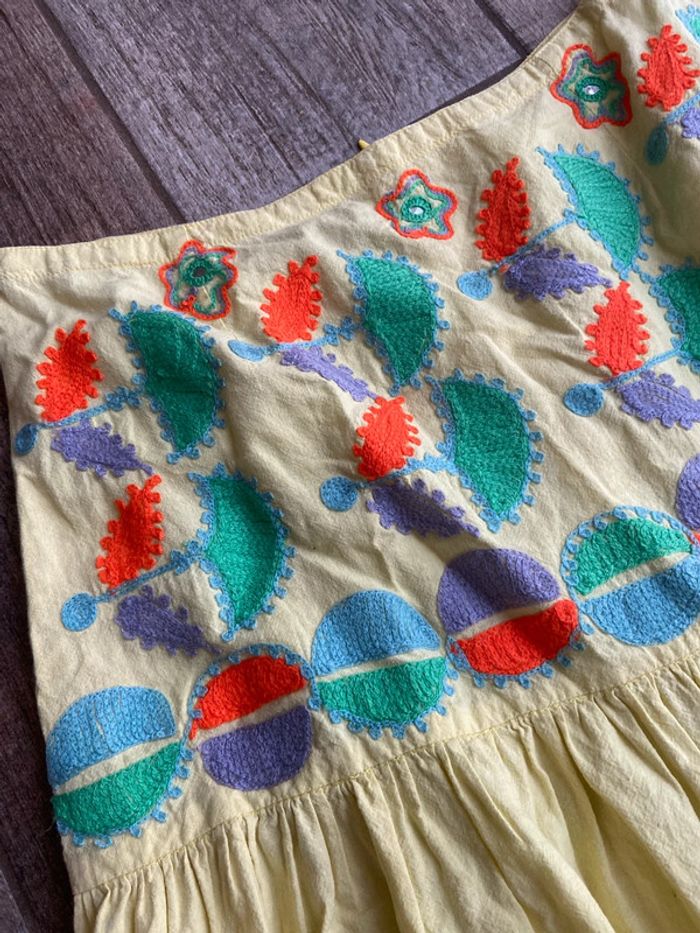 Mini jupe d’été à volants vintage jaune avec broderies - photo numéro 3