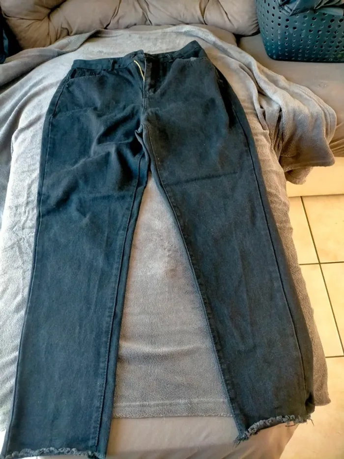 2 jeans larges femme L - photo numéro 2