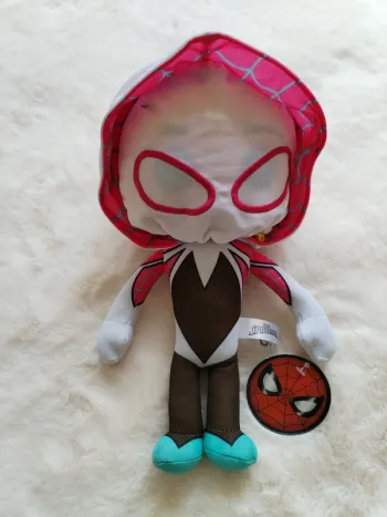 Peluche Spider-Gwen neuve avec étiquette
