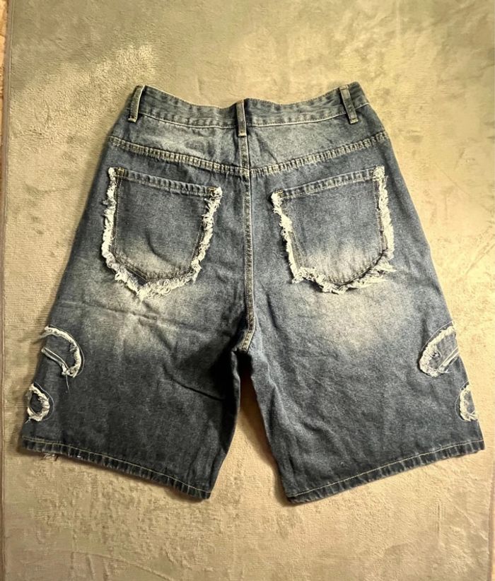Short en denim blue jeans motif griffe brodé style Y2K oversize – Taille M - photo numéro 6