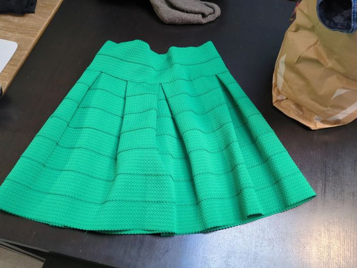 Jupe plissée vintage verte h&m neuve