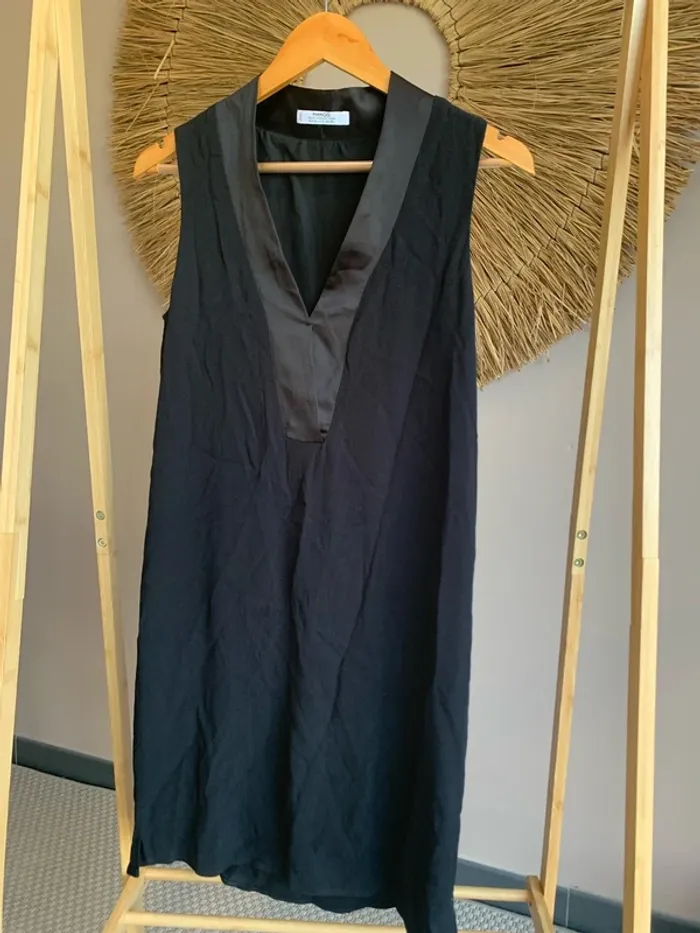 Robe noire Mango fluide - photo numéro 2