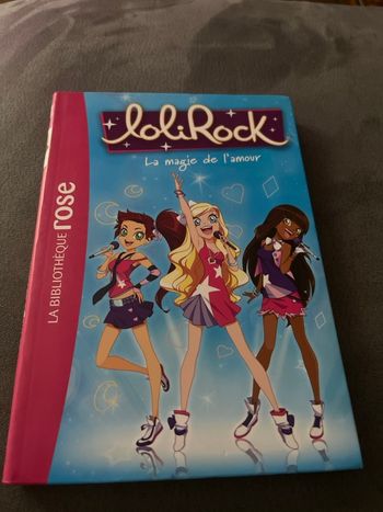 Livre bibliothèque rose lolirock tome 2