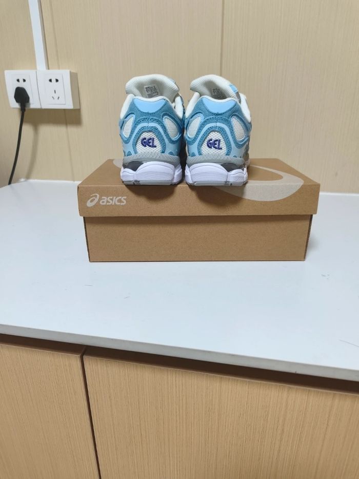 Originais ASICS Gel-NYC Cream Arctic Sky Taille 38 - photo numéro 2