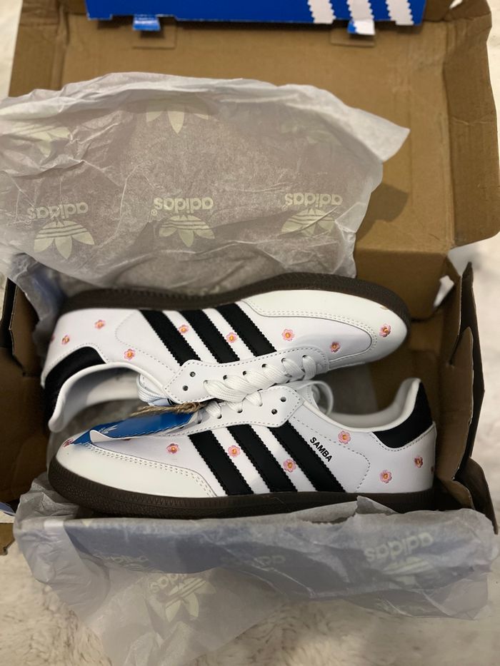 Samba blanche à fleurs - photo numéro 5