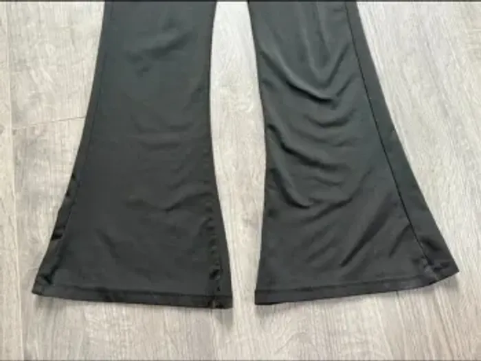 Pantalon noir flare SHEIN fille 8 ans - photo numéro 3