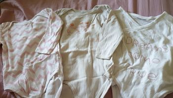 Lot 5 bodys manches longues 12 mois