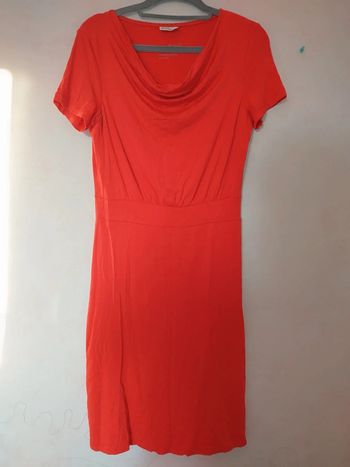 Robe élégante et sobre