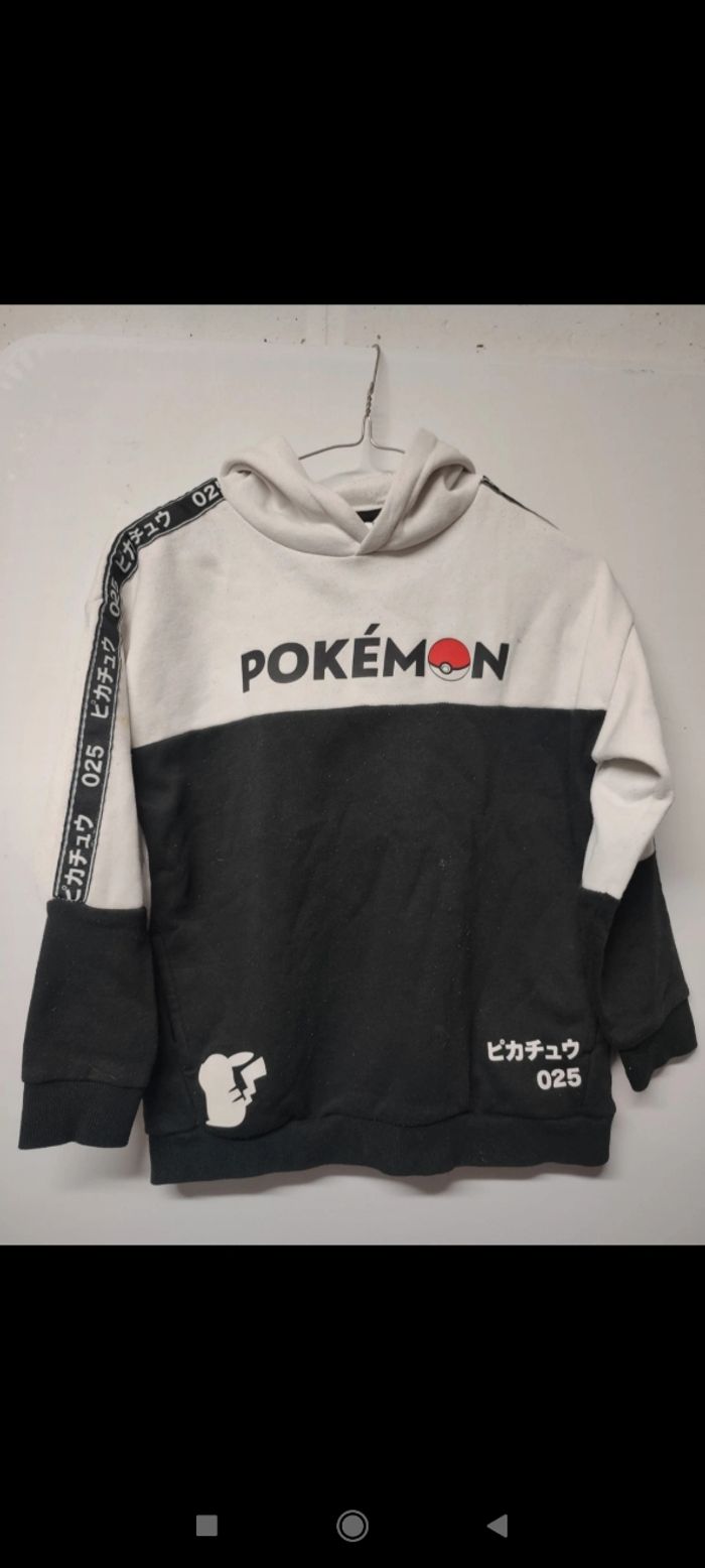 Lot 8 ans - t-shirts Star Wars et Pokémon - photo numéro 7