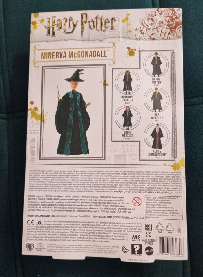 Poupée professeur Minerva Mc Gonagall - photo numéro 2