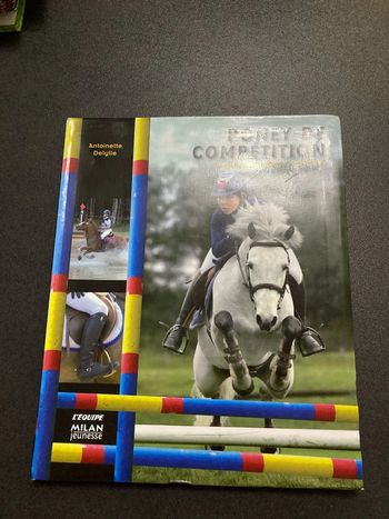 Poney de compétition équitation cheval livre Milan