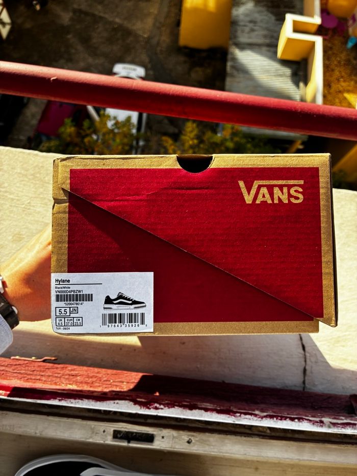 Vans Hylane Black White - Taille 37 - Neuves - photo numéro 8