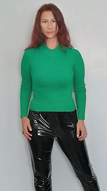 Pull côtelé moulant vert Stradivarius 38