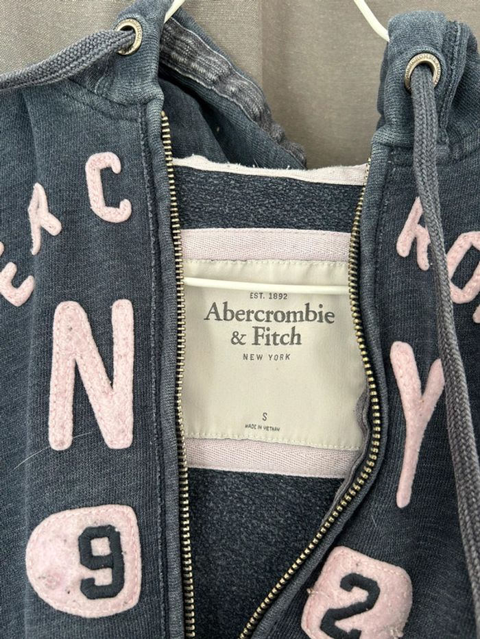 Sweat Abercrombie - photo numéro 2