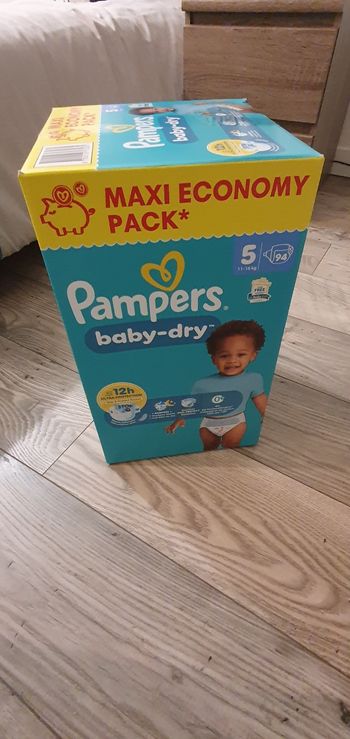 Couches Pampers baby-dry T5