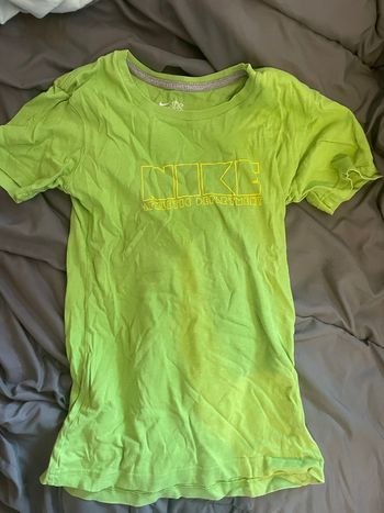 T-shirt Nike vert taille S 