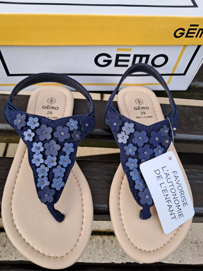 Chaussures sandales bleu marine fleurs  29 - photo numéro 2