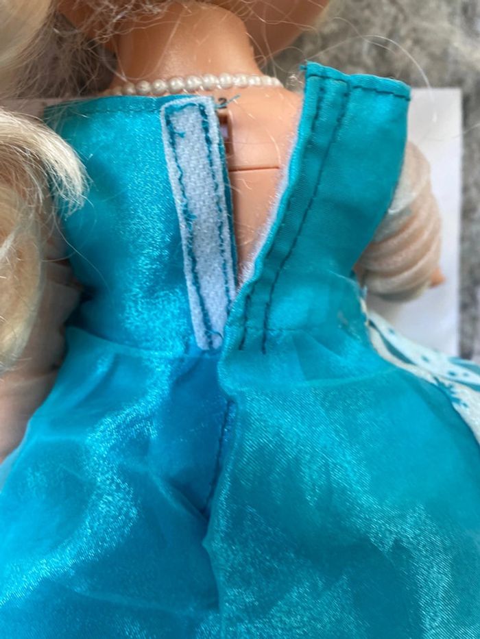 poupee Disney jakks pacific Elsa - photo numéro 8