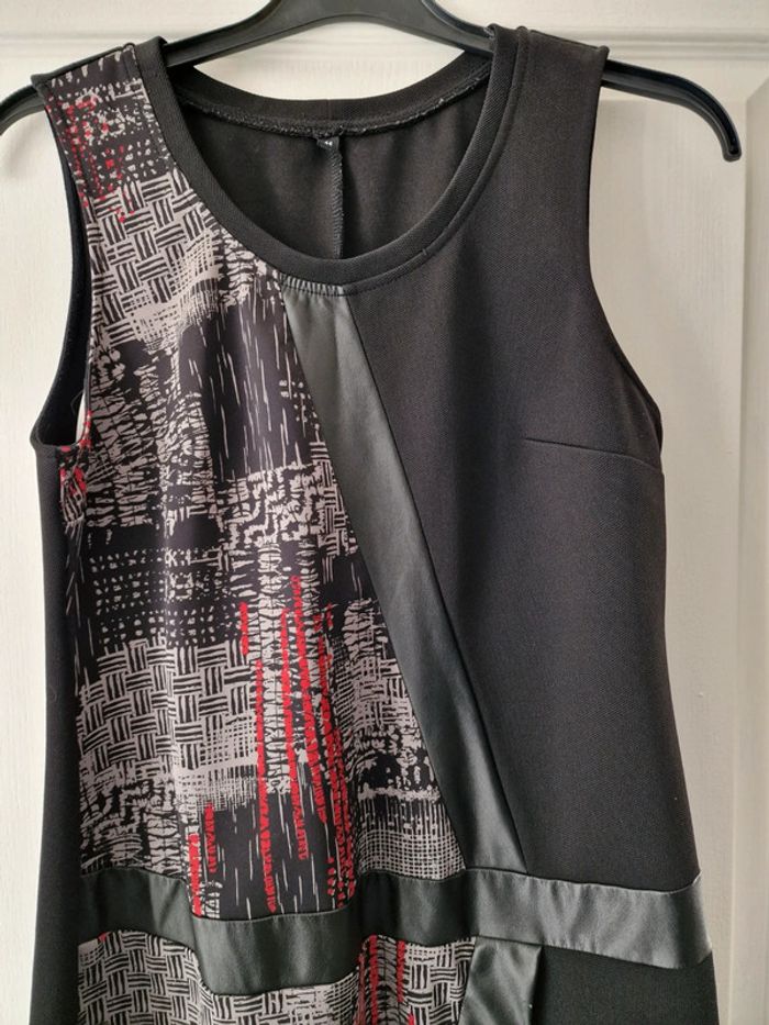 Magnifique robe taille 44 - photo numéro 2
