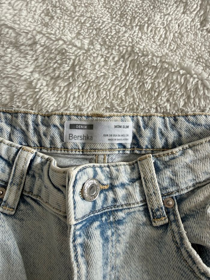 Jean mom bleu Bershka - photo numéro 3