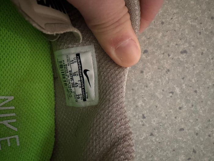 Basket nike neuf - photo numéro 4