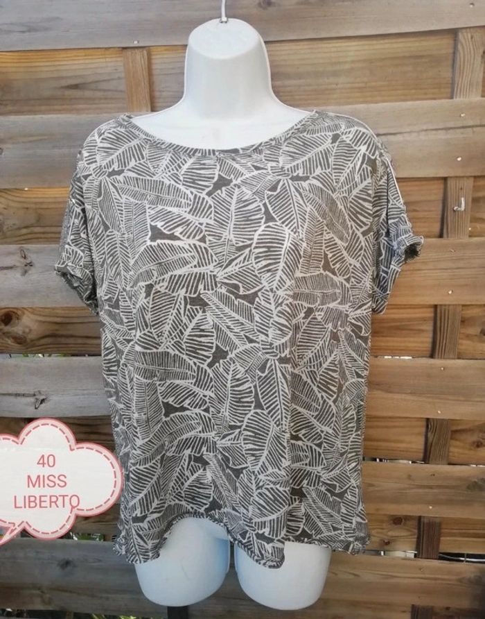 Tee shirt imprimé femme.40..