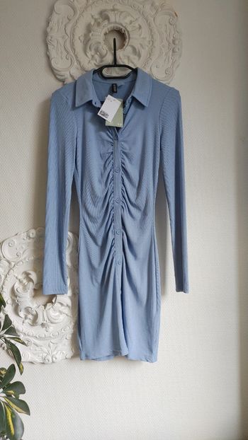 Robe chemise manches longues moulante côtelé bleu