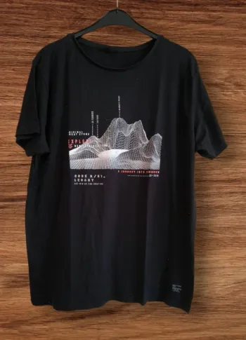 đ€ T-shirt noir graphique tendance â Taille XXL