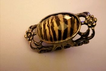 Large bague dorée tigrée Neuve T44-45