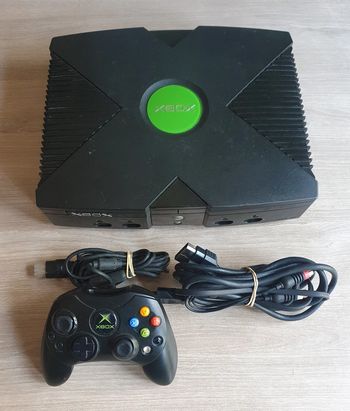 Console XBOX Première Génération + 1 Manette Officielle