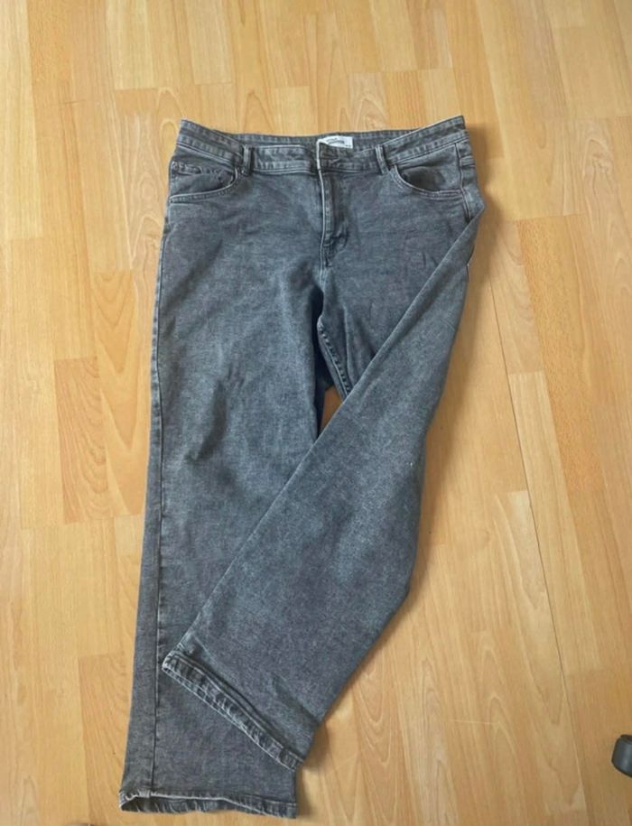 Jeans taille 44 marque Jennyfer - photo numéro 3