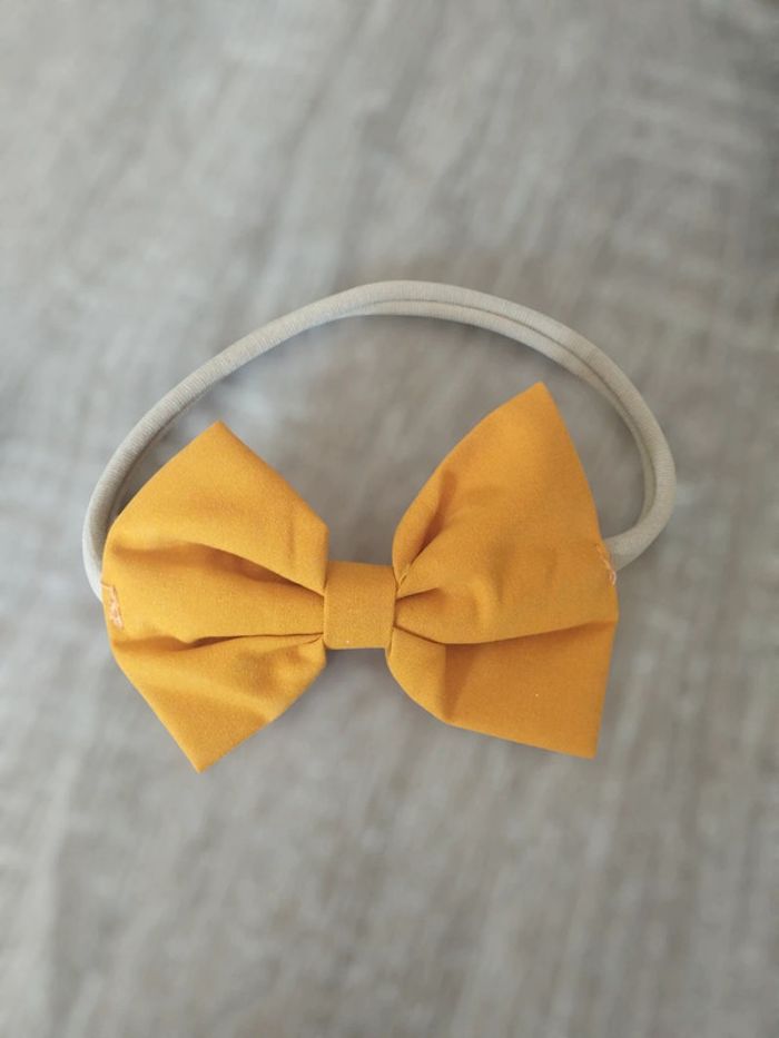 Très bel ensemble + accessoire fille 3 ans (100) Shein neuf sans étiquette - photo numéro 4