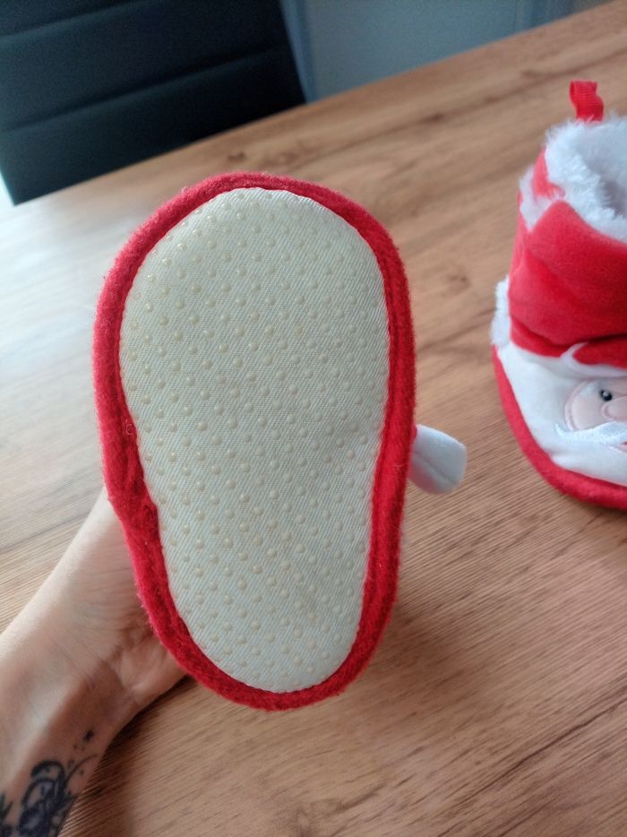 Chaussons de noel neufs pointure 20 - photo numéro 2