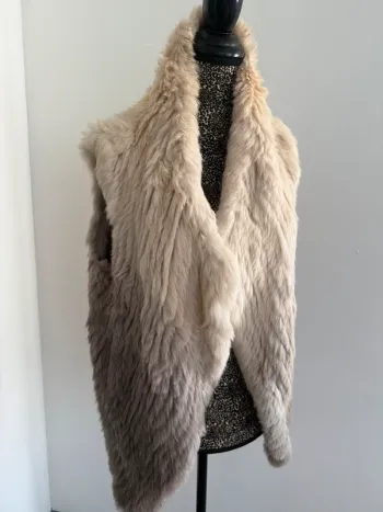 Veste sans manches fourrure