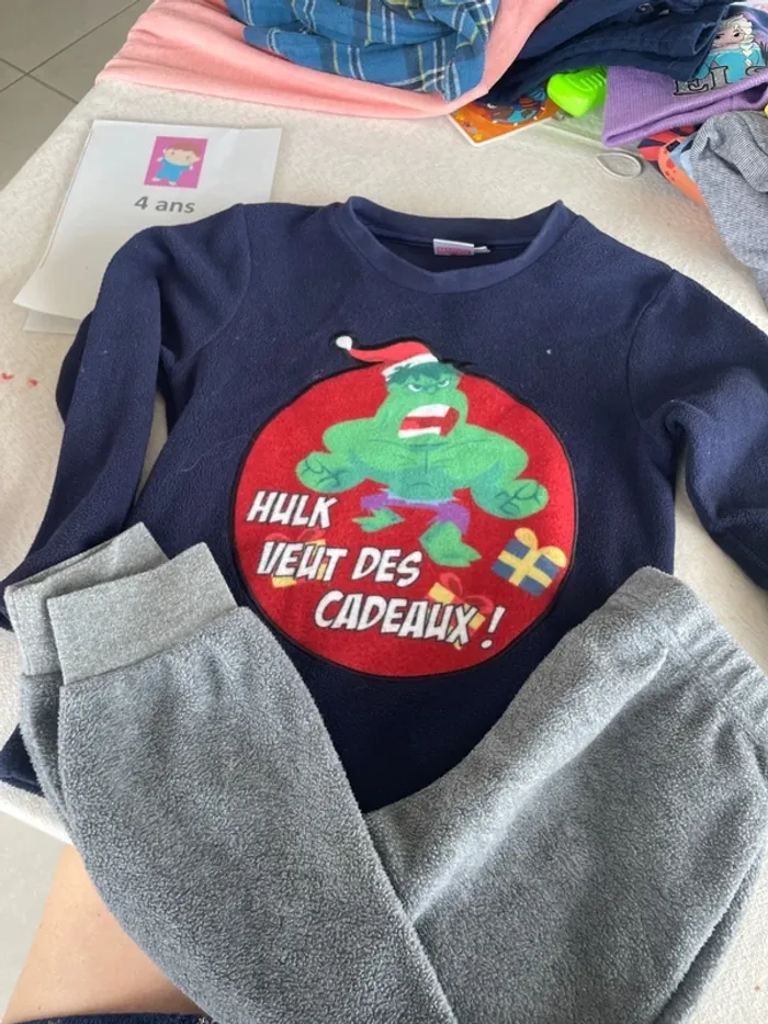 Pyjama polaire, Hulk Avengers, quatre ans