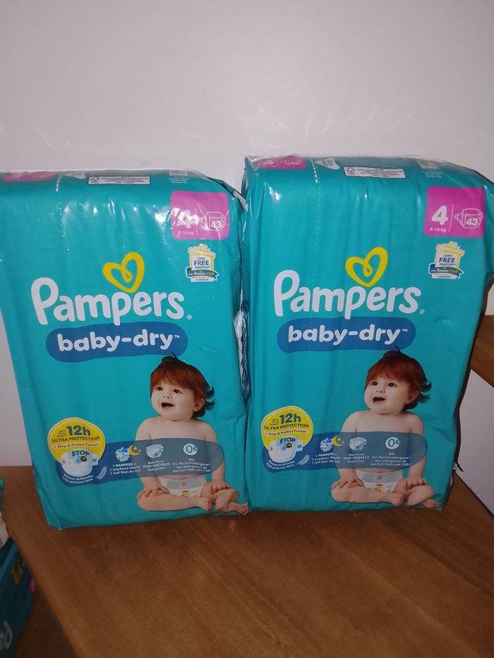 Couche pampers taille 4