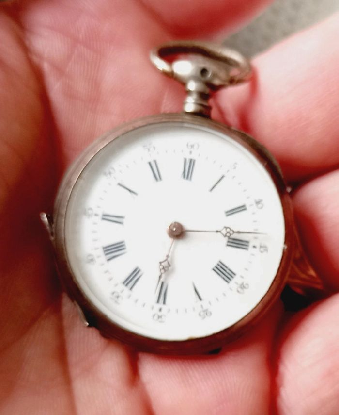 Montre ancienne à gousset - Cylindre - Jeanne Baudier – Argent – vers 1900. - photo numéro 2