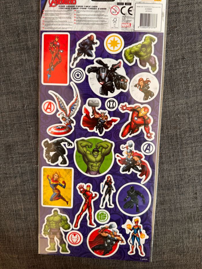 Gommettes avengers - photo numéro 2