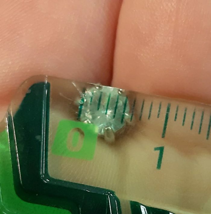 Très jolies puces d'oreilles neuves en acier inoxydable et oxydes de zirconium - photo numéro 5