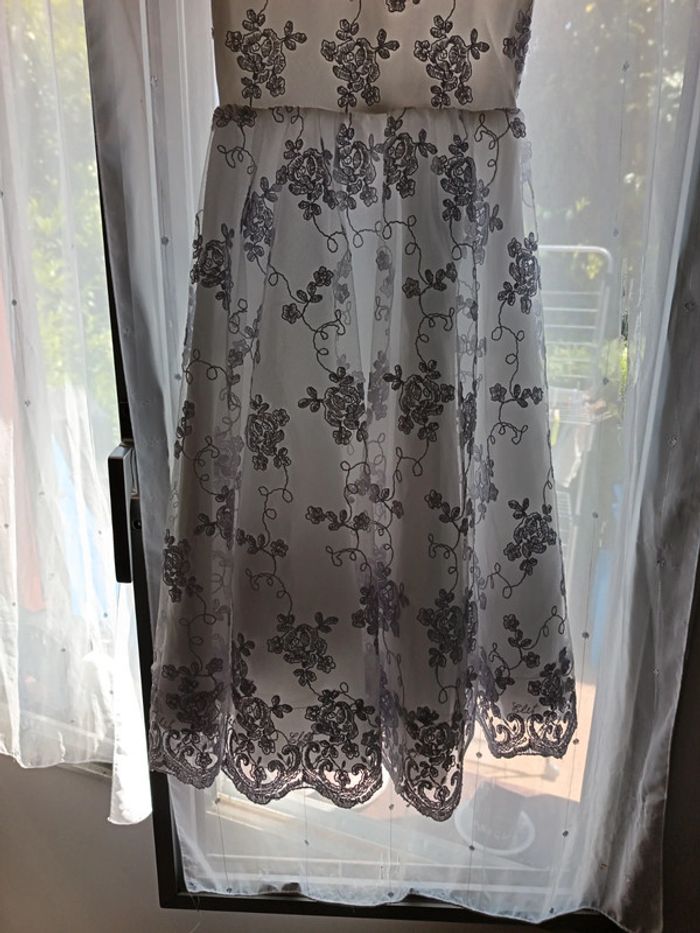 Robe de cérémonie 10 ans - photo numéro 4