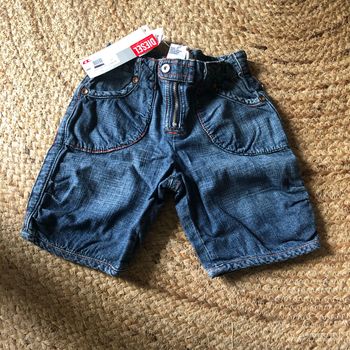 Short jean neuf 12 mois