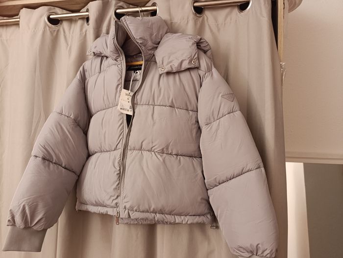 DOUDOUNE MODE FEMME ENTIÈREMENT NEUVE AVEC L ÉTIQUETTE - photo numéro 4