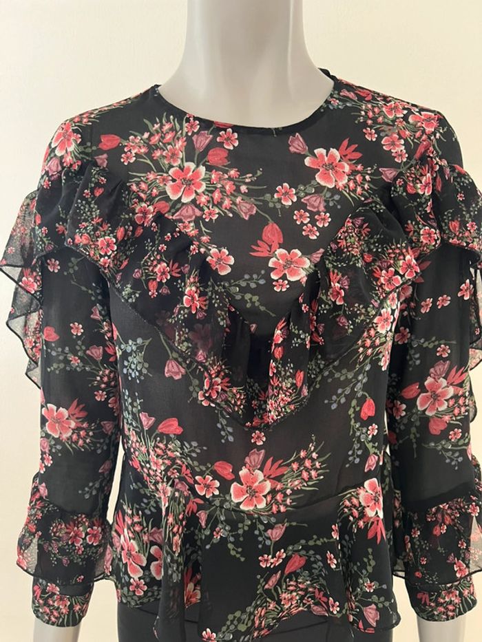 Blouse Zara noire à fleurs et volants taille S - photo numéro 2