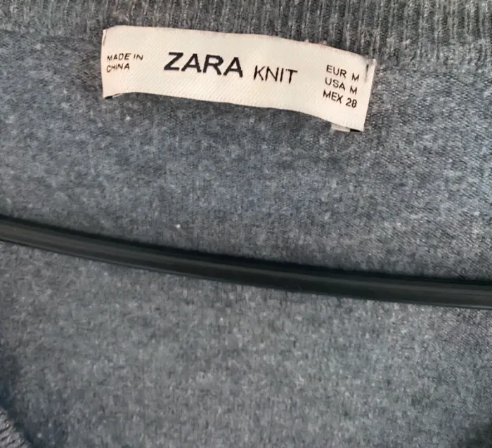 Pull ZARA gris foncé - photo numéro 4