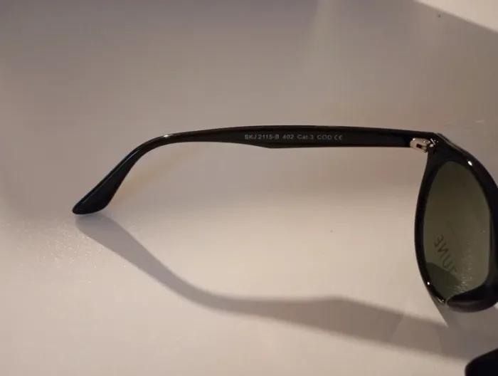 Lunette de soleil femme - photo numéro 4
